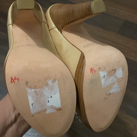 NWOT COACH High Heel Pumps Size 6B - Picture 12 of 16